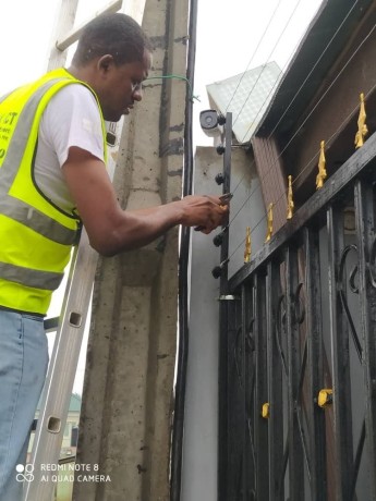 electric-fence-wiring-installation-big-2