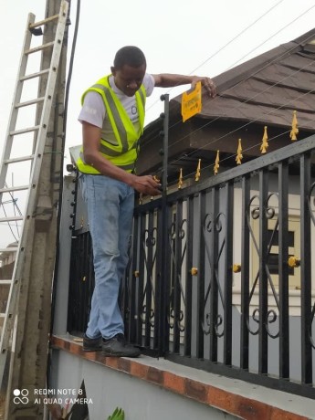 electric-fence-wiring-installation-big-0
