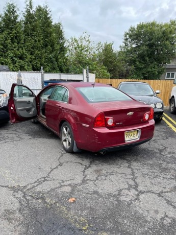 best-junk-car-buyers-fort-lee-area-big-0
